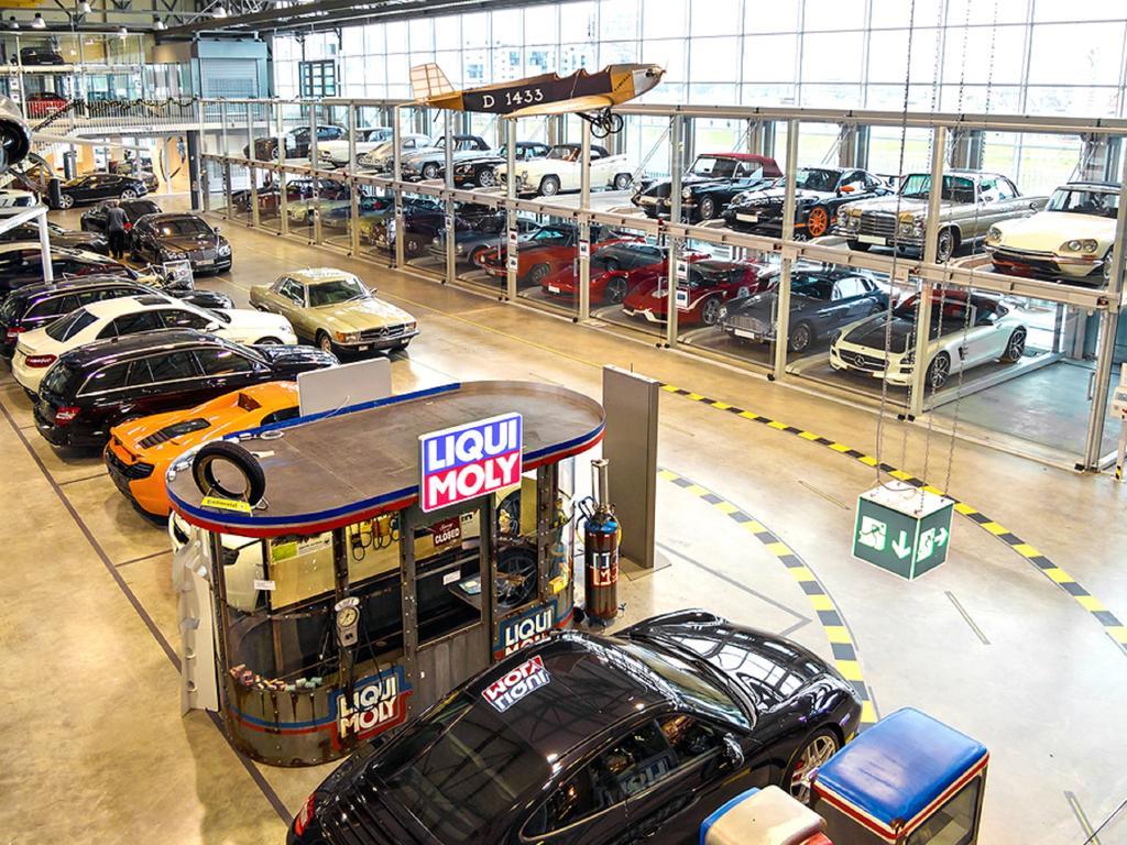V8 Hotel Classic Motorworld Region Stuttgart Бёблинген Экстерьер фото
